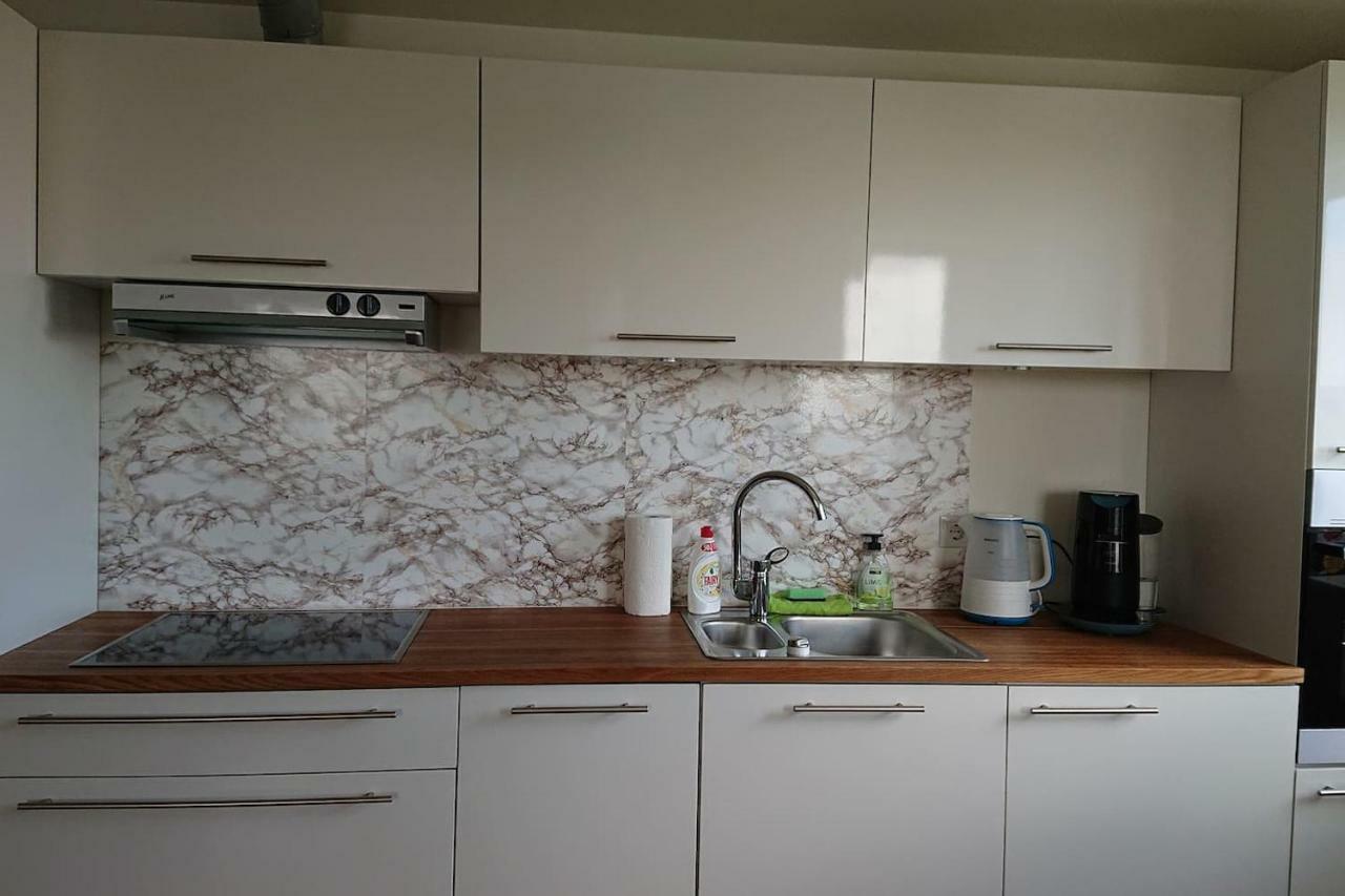 Center - Mardi St., Free Parking!!! Appartement