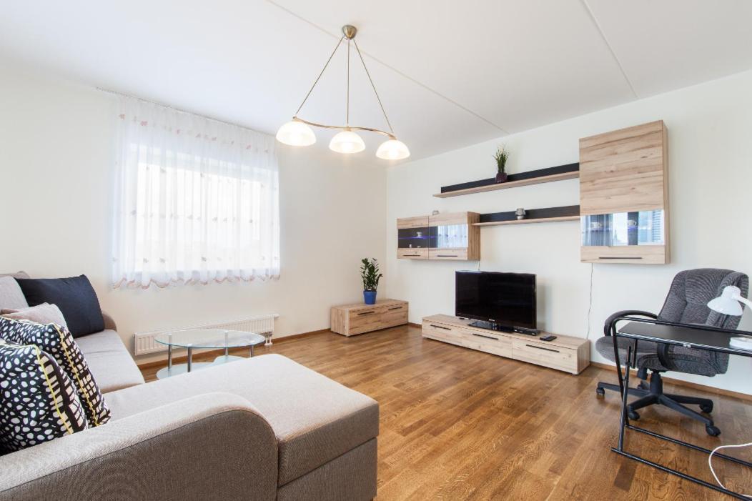 Center - Mardi St., Free Parking!!! Appartement